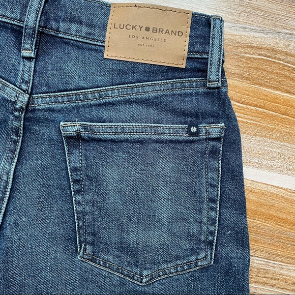 Lucky Brand Relaxed Cuffed Shorts - Picture 5 of 5